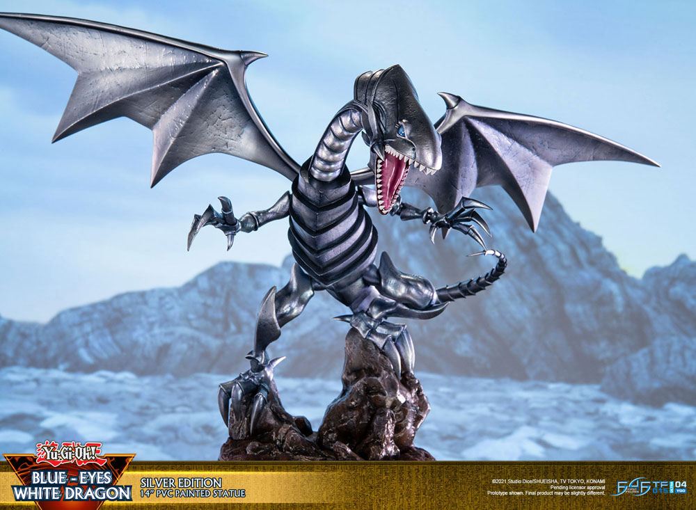 Yu-Gi-Oh! - Blauäugiger Weißer Drache (Blue-Eyes White Dragon) - Silver Edition Figur (First 4 Figures)