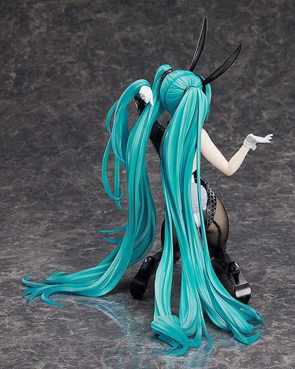 Hatsune Miku - Art by SanMuYYB - B-Style Bunny Figur 1/4 (FREEing) (re-run)